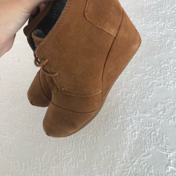 Toms Shoes - Tom’s Wedge/bootie
